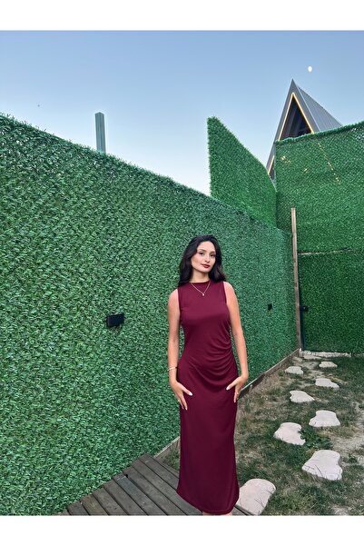 ELLA Model Pike Fabric Dress