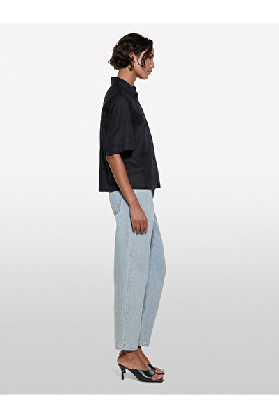 Sisley Women's White 100% Cotton Stone Wash Regular Waist Mom Fit Denim Trousers