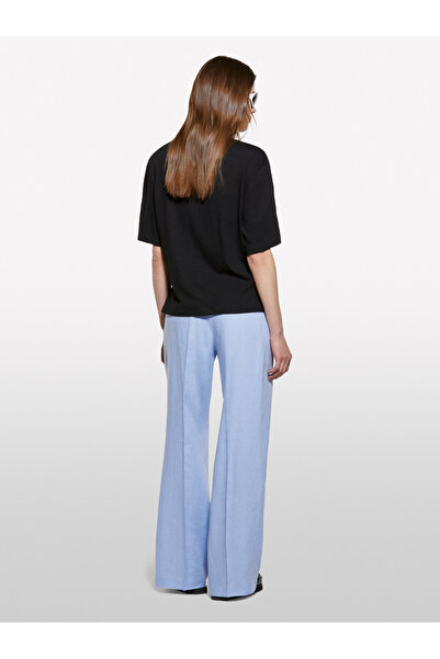 Sisley Γυναικείο μπλουζάκι με λαιμόκοψη από μαύρο λινό μείγμα