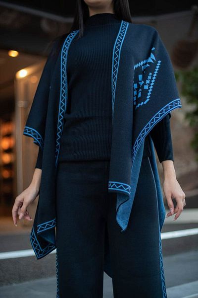 MAY MARA WOMEN'S STEEL KNITTED JACQUARD 3-PIECE SUIT WITH PONCHO