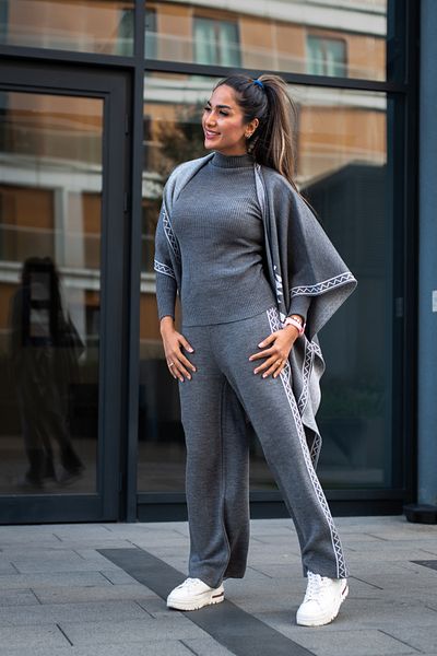 MAY MARA WOMEN'S STEEL KNITTED JACQUARD 3-PIECE SUIT WITH PONCHO