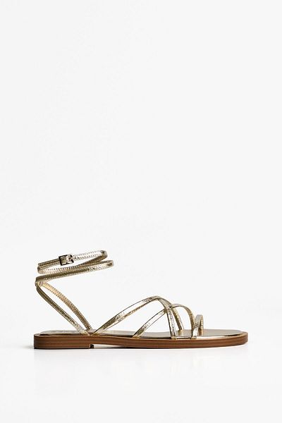 Bershka Flat multi strap sandals