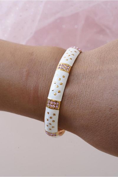 AŞIK ACCESSORIES White Star Bracelet with Pink Stones
