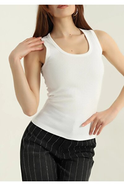 glanour Women's Black Sleeveless Contrast Color Blouse