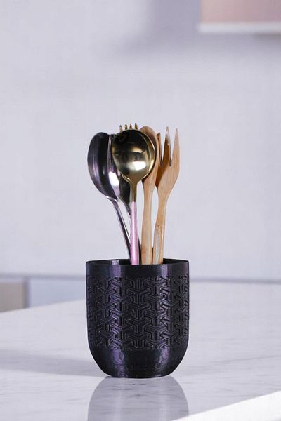 Evene Suport pentru tacâmuri de blat Suport decorativ pentru tacâmuri vertical Suport pentru tacâmuri cilindru Culoare neagră Model 77