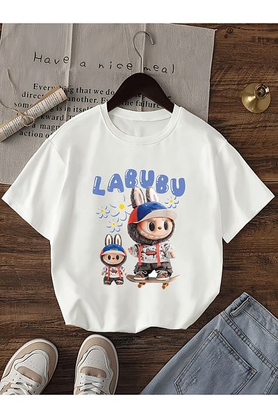 Let's Wear Μπλουζάκι Labubu Skateboard με στάμπα με γιακά ποδηλάτου για κορίτσια