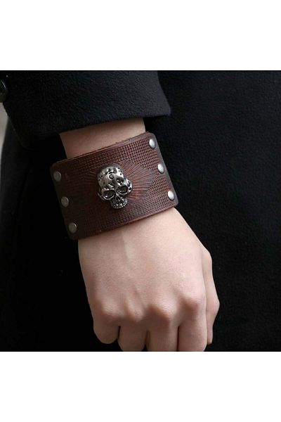 MBrands punk bracelet made of genuine leather with skull, clasp closure, Brown