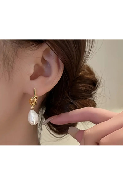 LİLİBETH BİJOU Gold Color Pearl Earrings with Knot Detail