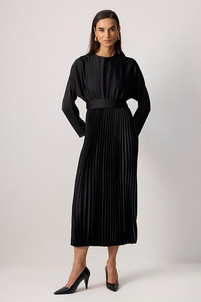 Touché Privé Pleated Satin Dress