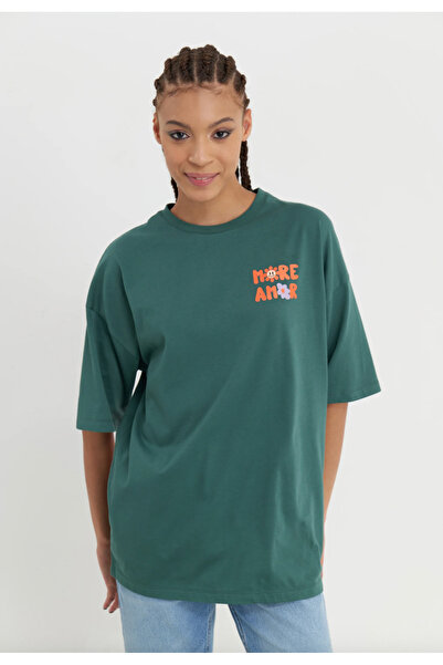 LAYORA Γυναικείο πράσινο μπλουζάκι oversized - More Amor Por Favor Έγχρωμο με...