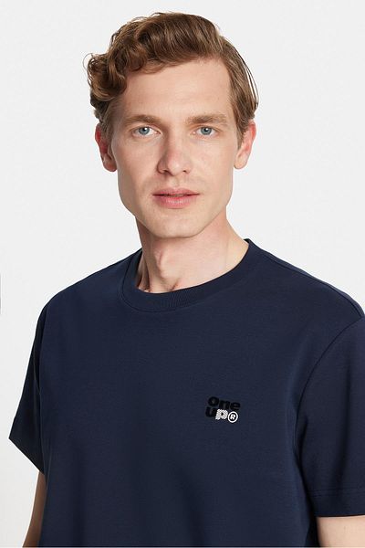 Tudors Ανδρικό μπλουζάκι με λαιμόκοψη Navy Blue με λεπτομέρεια εκτύπωσης και κεντήματος στο μπροστινό και πίσω μέρος από βαμβακερό χαλαρό κοψίματος