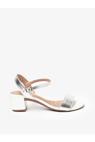 Beira Rio Women's Flat Sandals with Back Strap – Comfortable & Secure Everyda...