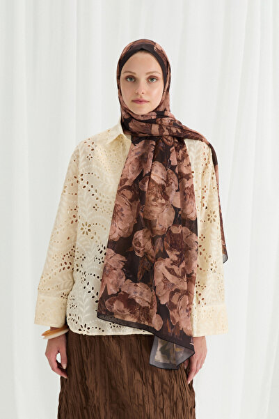 cs camellia scarf Şal din crep de mătase Aura - Bitter Brown