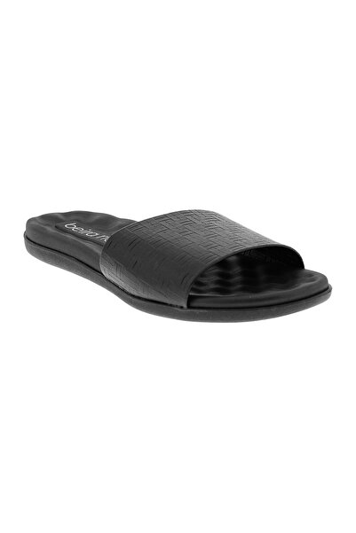 Beira Rio Women's Flat Sandals – Comfortable & Stylish Slip-On for Everyday Wear