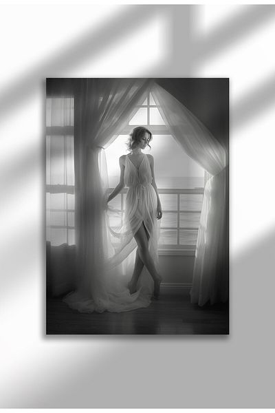 21mxm Vintage Photography Poster, Feminist Street Style, Black & White Canvas, Rebel Muse 2025