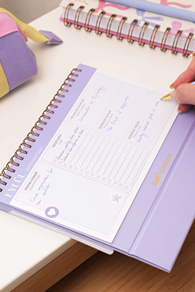 Matt Notebook 2025-2026 16 Aylık Akademik Masaüstü Planlayıcı Takvim Lila