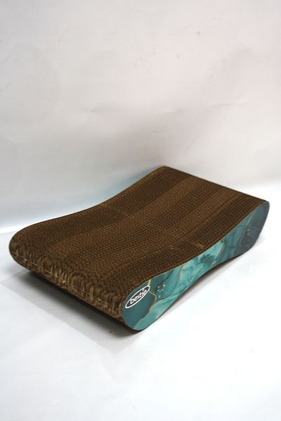Bestie Cardboard Cat Scratching Sofa - Small - (43X8,5X24 cm) - 3D Emerald Pattern