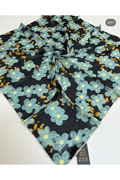Butik Organic Daisy Patterned Square Scarf