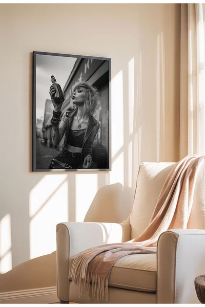 21mxm Vintage Photography Poster, Feminist Street Style, Black & White Canvas, Rebel Muse 2025
