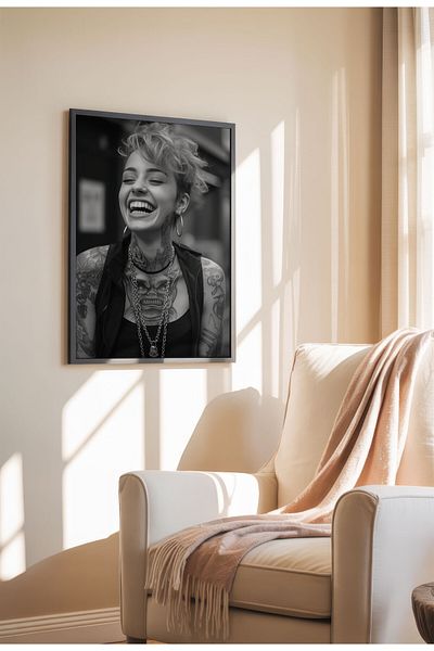 21mxm Vintage Photography Poster, Feminist Street Style, Black & White Canvas, Rebel Muse 2025