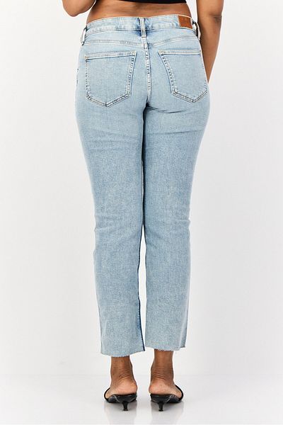 Esprit Women Regular Fit Mid Rise Straight Leg Stretchable Denim Jeans, Blue