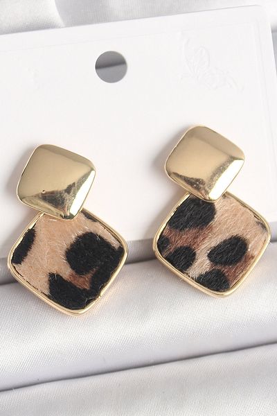 MBB ETİCARET Brass Gold Color Sallant Square Leopard Pattern Model Women's Earrings - Tj-Bkp10341