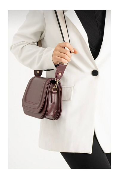 Esila Sirius Snap Closure Hand Arm and Shoulder Bag with Cover