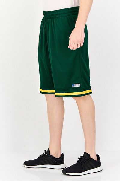 Reebok شورت تدريب رياضي للرجال، أخضر