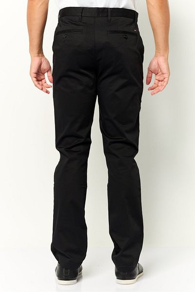 Tommy Hilfiger Men Straight Fit Plain Chino Pants, Black