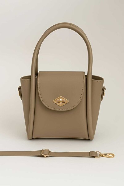 ROYAL LADYS حقيبة يد وكتف منفوشة متوسطة الحجم بقفل ذهبي