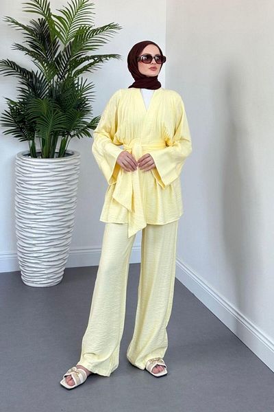 MERVEN AKYÜZ Eftelya Wide Belt Suit Yellow