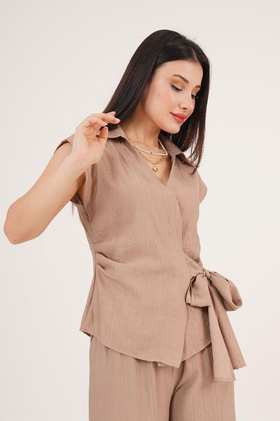Hipo Trend Side Tie Camel Blouse Trousers Double Set