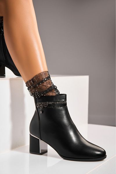 Joana Women's Black Fur-lined Ankle Boots Made of Eco-Leather Ayelle