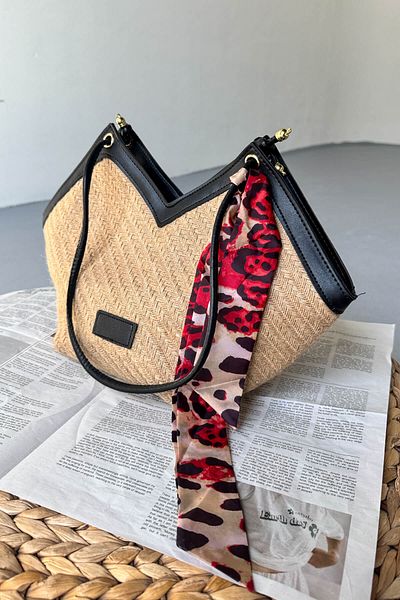 Cappmoda ÇNT-3036 Geantă de vară cu decupaj în V cu detaliu eșarfă neagră