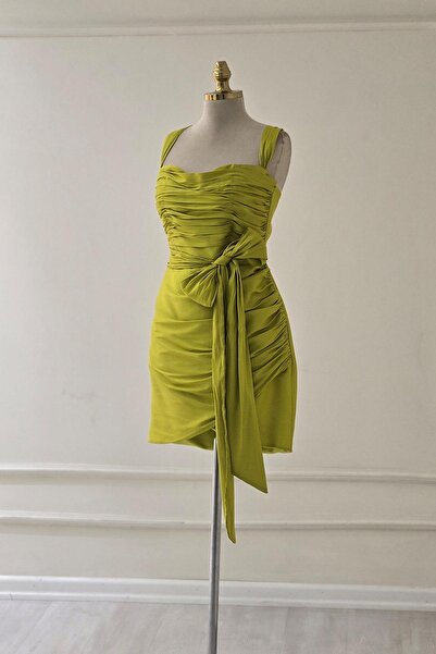 Yonca Moda Evi Fıstık Yeşili Drapeli Fiyonk Kemer Mini Abiye 1076