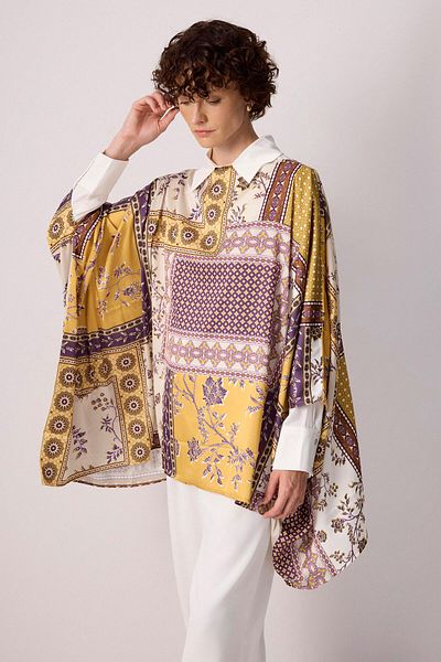 Touché Privé Shaw Patterned Bat Sleeve Tunic