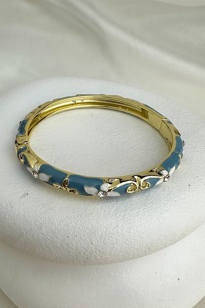 Modex Special Series Enameled Stone Detail Flower Handcuff Bracelet (Diameter: 6cm)