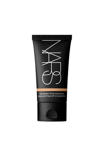 Nars Pure Radiant Moisturizer Gives Shine to the Skin - Oil-Free - Tinted Moisturizer Vitamin C Spf30 50 ml