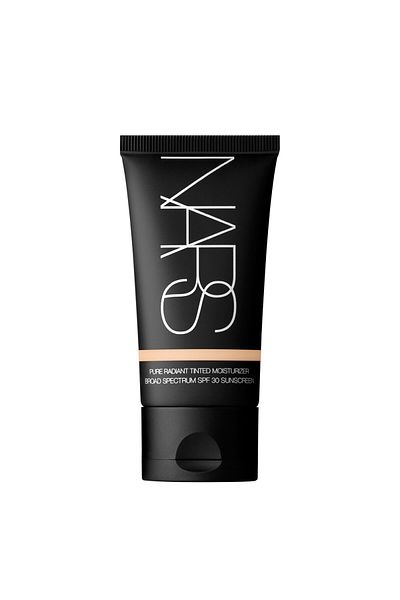 Nars Pure Radiant Moisturizer Gives Shine to the Skin - Oil-Free - Tinted Moisturizer Vitamin C Spf30 50 ml