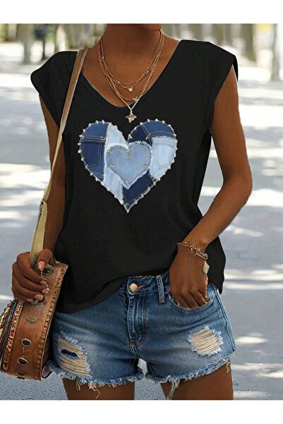 Deocept Women's Heart Printed V-Neck Loose Oversize T-Shirt