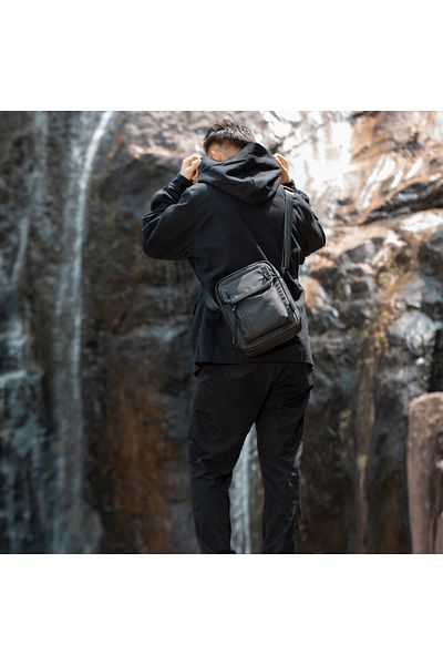 Arctic Hunter Premium Unisex Side Bag 11 Inch Water Resistant Polyester Anti Theft Sling Bag for Travel K00527