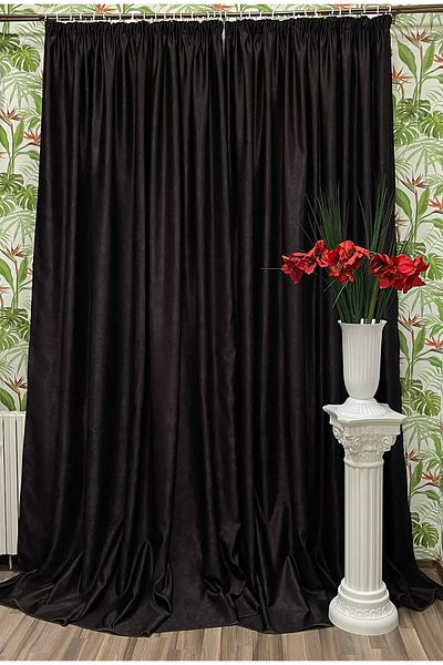 Liz Line Set of two blackout curtains, with drapery, various sizes and colors, from the "Monocrom" range by Liz Line