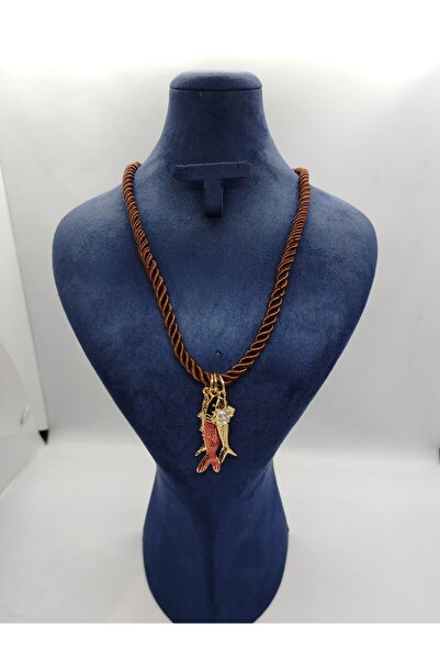 Cadde Dükkanı قلادة على شكل سمكة برباط شبكي