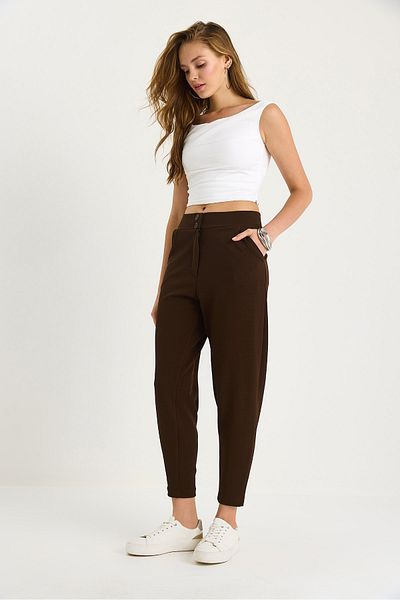 Bianco Lucci Women's Double Button Pocket Detailed Balloon Pants 60283471