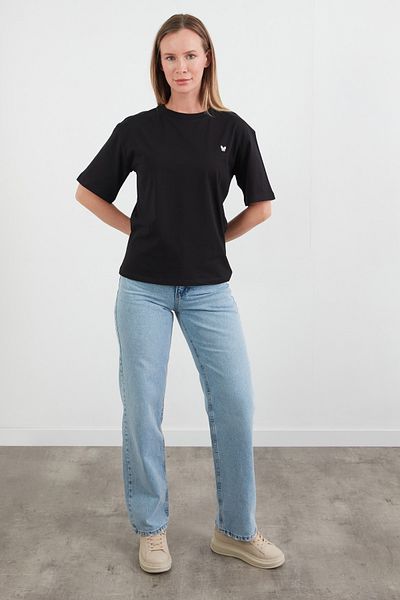 Fulla Moda Tricou cu gât crew cu accesorii fluture
