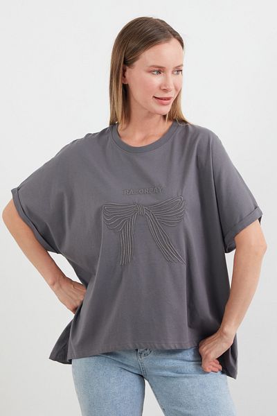 Fulla Moda Tricou oversize cu text și broderie cu fundă