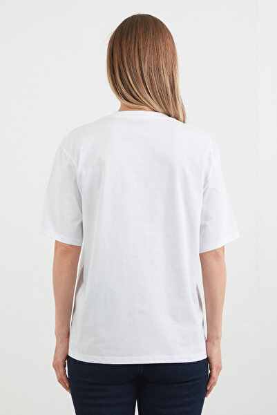 Fulla Moda Τρίγωνο κεντημένο μπλουζάκι με λαιμόκοψη Oversize