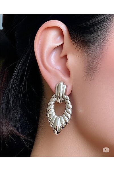 FAMEMUS ACCESSORY Wave Textured Silver Drop Steel Earrings