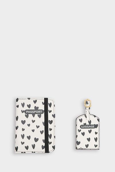 DeFacto Women's Heart Patterned Faux Leather Passport Holder F4686Axns