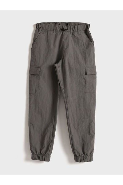 LC Waikiki Pantaloni cargo jogger pentru băieți Özmarka, sezon nou, cu croial...